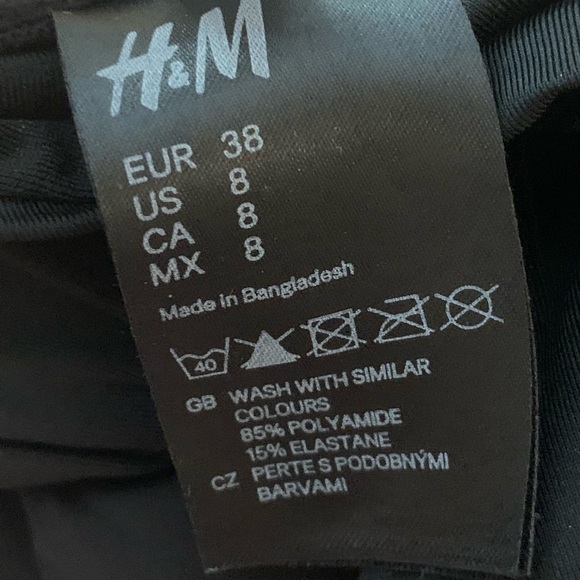 H&M Black One Piece Swimsuit With Ruched Top - Picture 9 of 10